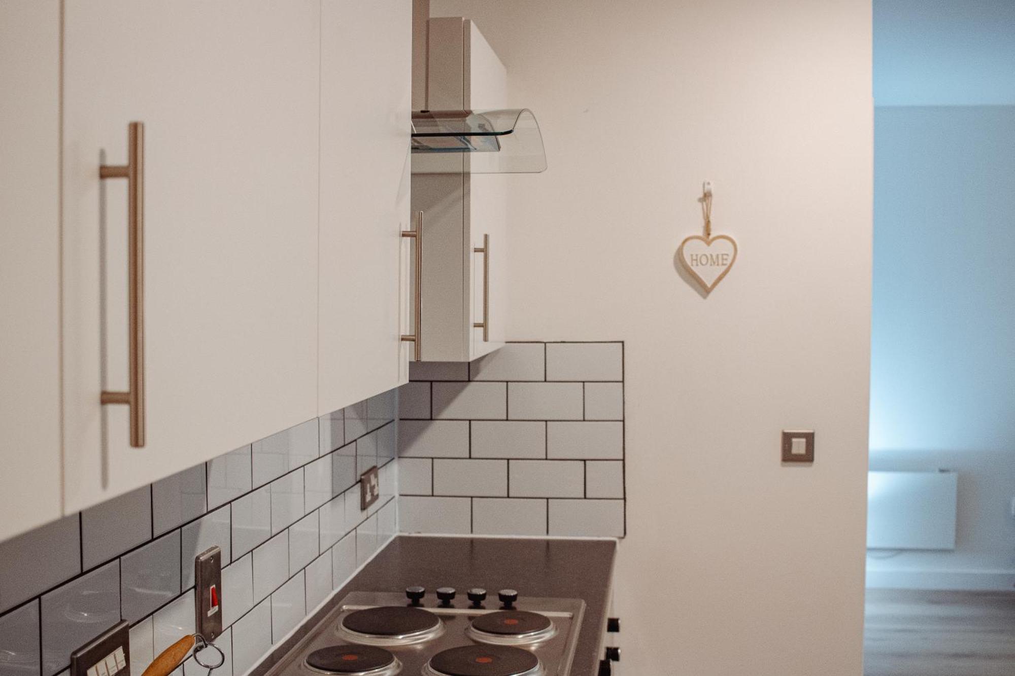 Central & Spacious, Sleeps 8, Perfect For Groups Лидс Экстерьер фото