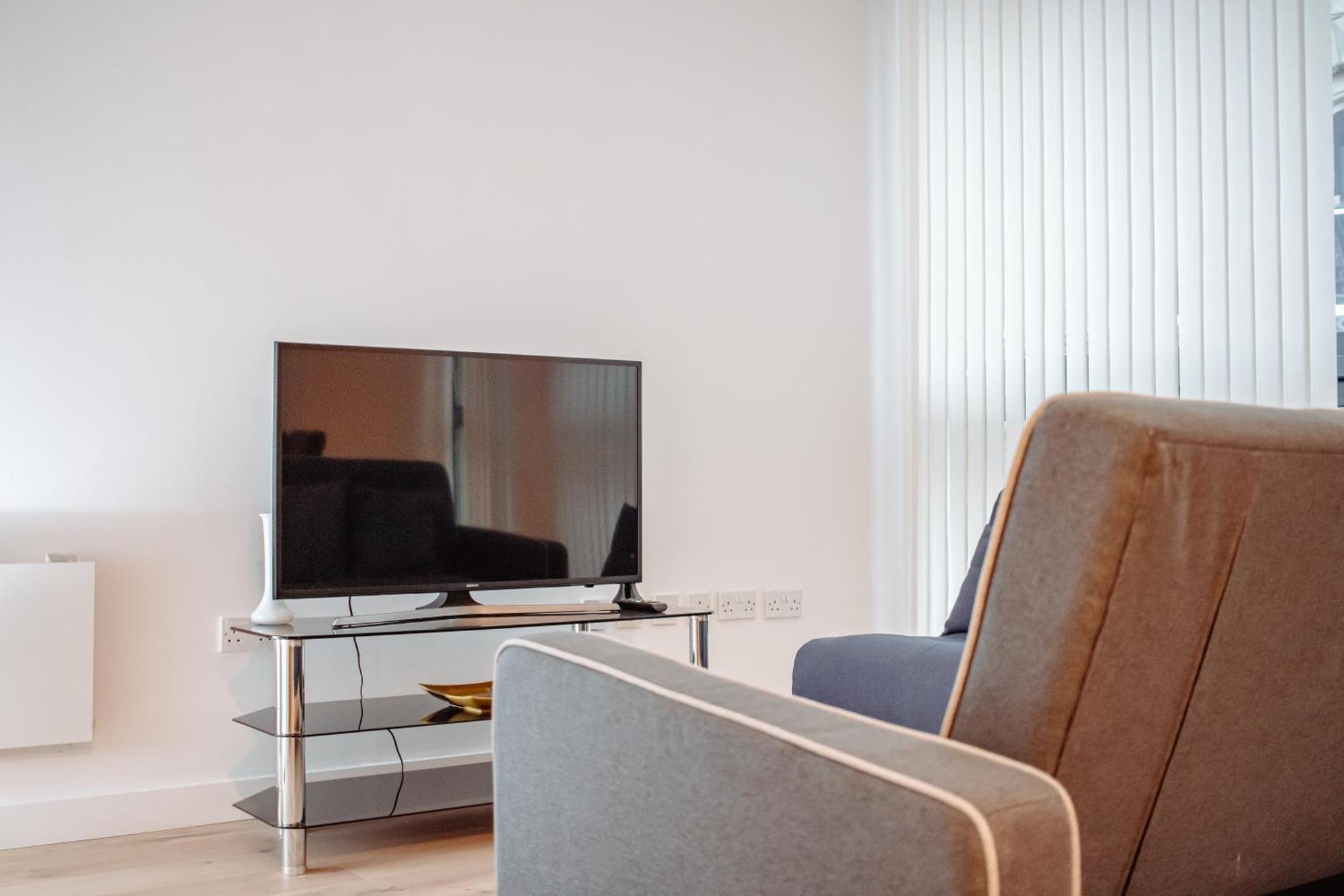 Central & Spacious, Sleeps 8, Perfect For Groups Лидс Экстерьер фото